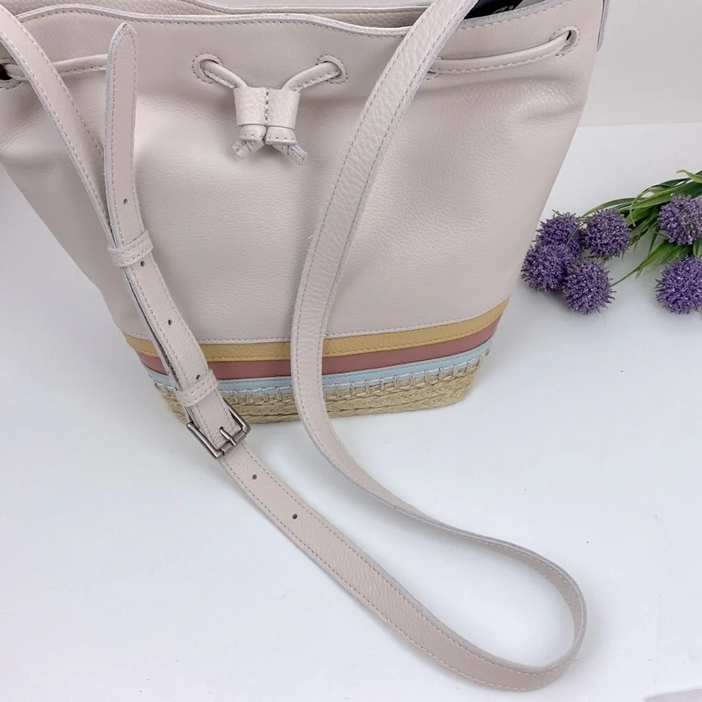 The Sak genuine leather drawstring crossbody handbag with magnetic closure NWT! - Picture 14 of 16